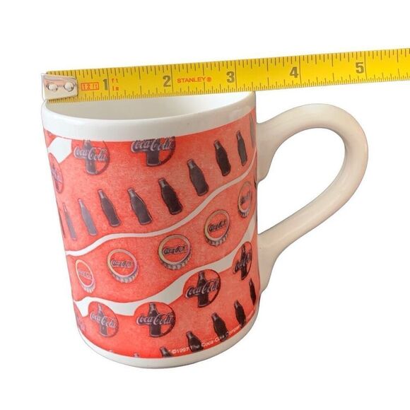 Vintage Coca-Cola 1997 Always Refreshing Collectible Bottles & Caps Mug HTF - Picture 9 of 10